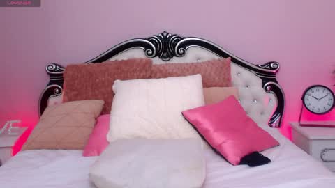 Snapshot of sweety_sasha18 chatting on May 2026 01:57:16 AM Sasha online show from May 2026 01:57:16 AM