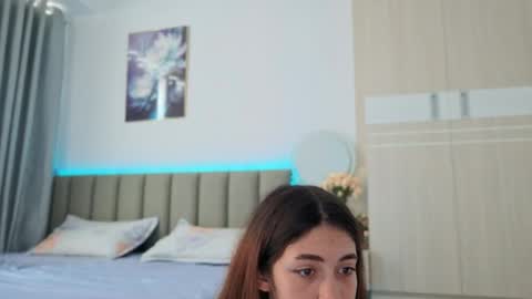 Vikky online show from April 2026 12:08:02 AM