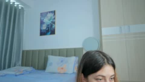 Vikky online show from May 2026 12:07:02 AM