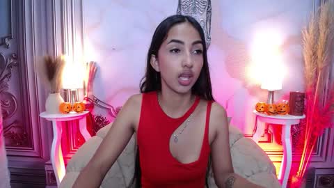 LAURA online show from October 2025 12:08:02 PM