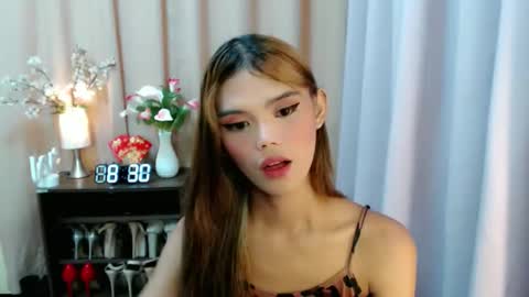 Snapshot of sweetytrannygirlxx chatting on October 2025 12:30:02 AM Megan online show from October 2025 12:30:02 AM
