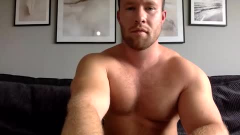 Snapshot of swekingxx chatting on September 2025 11:54:02 AM swekingxx online show from September 2025 11:54:02 AM