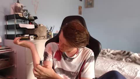 Snapshot of swetieecum chatting on April 2026 08:37:02 AM Cat online show from April 2026 08:37:02 AM