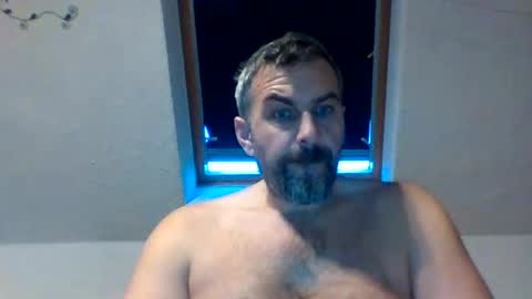 swinger_men_austria online show from January 2025 07:15:02 AM