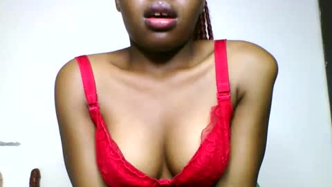 Snapshot of swit_candy chatting on May 2026 12:43:01 PM Candy online show from May 2026 12:43:01 PM
