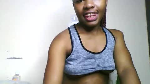 Snapshot of swit_candy chatting on May 2026 01:33:02 AM Candy online show from May 2026 01:33:02 AM