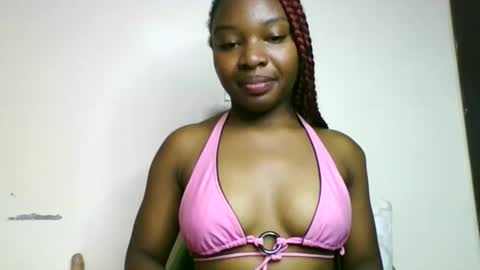 Snapshot of swit_candy chatting on May 2026 04:56:02 PM Candy online show from May 2026 04:56:02 PM
