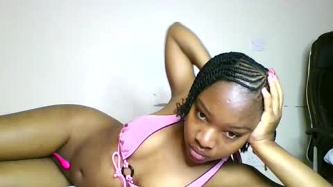 Snapshot of swit_candy chatting on May 2026 11:52:02 AM Candy online show from May 2026 11:52:02 AM