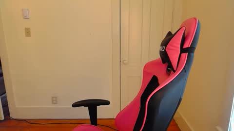 ashley blayde online show from April 2026 09:42:02 PM