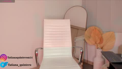 Snapshot of swt_molly chatting on December 2024 04:11:01 AM Molly  online show from December 2024 04:11:01 AM