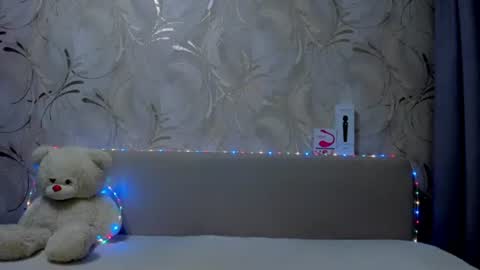 Ana online show from March 2025 02:18:02 AM