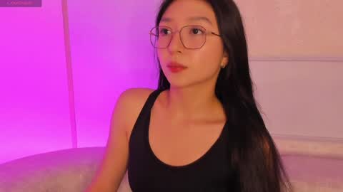 Snapshot of sydney_miller_ chatting on May 2026 01:40:02 PM Sydney online show from May 2026 01:40:02 PM