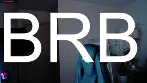 sydneysweeton online show from April 2026 11:02:02 AM