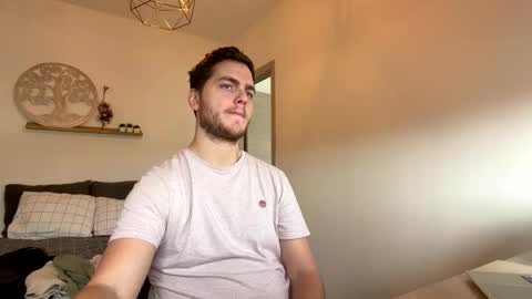 syl092 online show from January 2026 12:32:02 PM