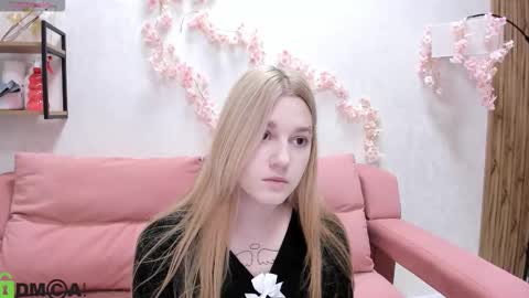 Sylvia online show from September 2025 08:03:01 AM