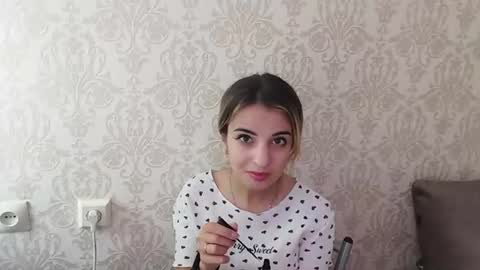 Snapshot of sylviaoris chatting on July 2026 07:15:02 AM Emily online show from July 2026 07:15:02 AM