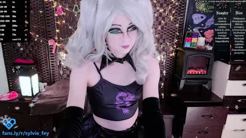 Sylvie online show from December 2024 12:43:02 AM