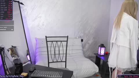 Sylvie online show from October 2025 11:38:02 PM