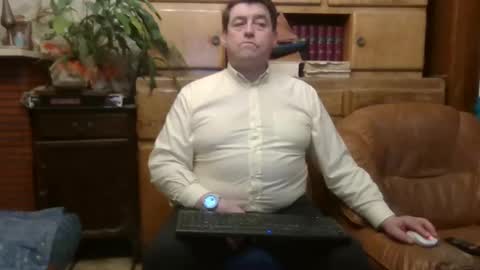 sympa_trique online show from January 2025 04:06:01 PM