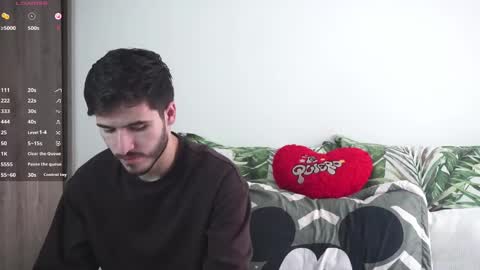 t0ny_wylie online show from December 2024 05:29:02 PM