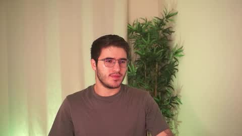 t0ny_wylie online show from March 2026 07:23:01 AM