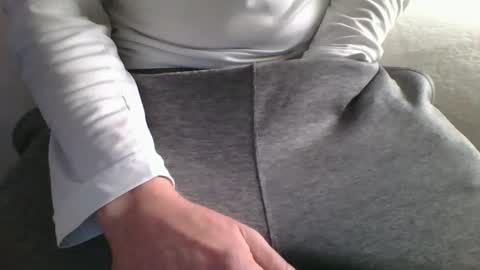 t8xxx3 online show from March 2025 04:22:01 PM