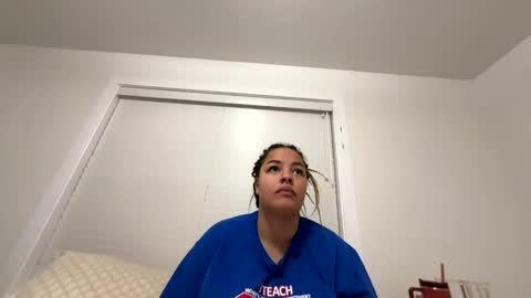 Snapshot of t_princess_t chatting on December 2024 11:03:02 PM t_princess_t online show from December 2024 11:03:02 PM