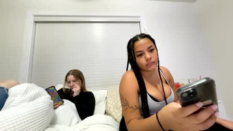 Snapshot of t_princess_t chatting on February 2025 01:43:01 AM t_princess_t online show from February 2025 01:43:01 AM