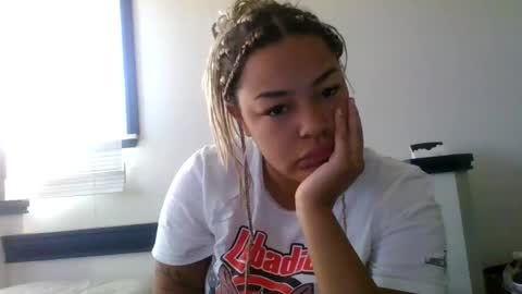 Snapshot of t_princess_t chatting on September 2025 03:22:01 PM t_princess_t online show from September 2025 03:22:01 PM