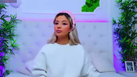 Snapshot of taahiraarabian chatting on October 2025 12:33:01 PM Arianna online show from October 2025 12:33:01 PM