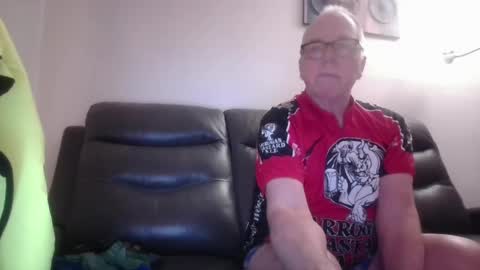 Snapshot of tacrunner66_ chatting on February 2025 02:45:02 PM tacrunner66_ online show from February 2025 02:45:02 PM