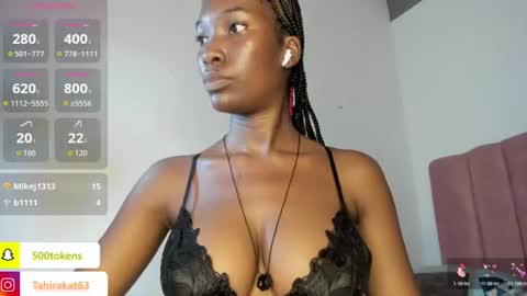 Snapshot of tahira_21 chatting on June 2026 08:18:01 PM Tahira online show from June 2026 08:18:01 PM