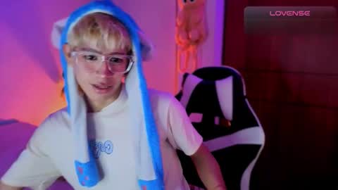 taichi online show from December 2025 07:03:01 AM