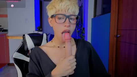 taichi online show from February 2026 12:10:02 PM