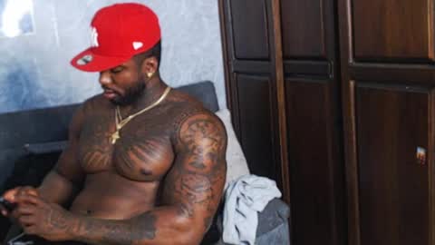 Tairon Tucke online show from December 2024 02:44:02 AM