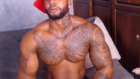 Tairon Tucke online show from February 2025 08:02:02 AM