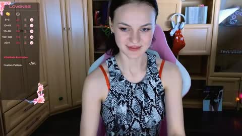 Snapshot of taissia_sweet chatting on December 2024 10:47:01 PM Im Taya online show from December 2024 10:47:01 PM