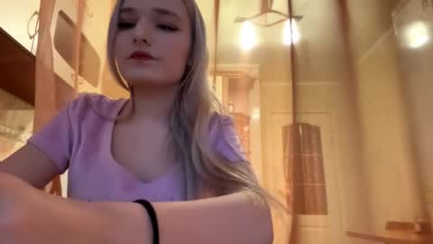 Snapshot of taitebinner chatting on February 2026 01:42:02 PM Mia online show from February 2026 01:42:02 PM