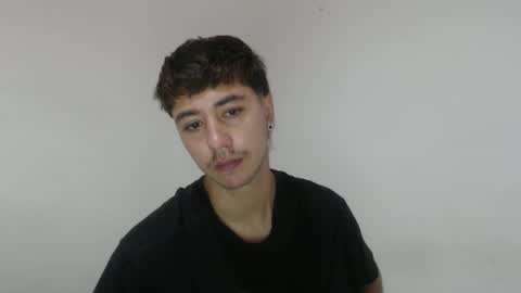 Snapshot of talhi_ chatting on May 2026 11:45:01 PM talhi_ online show from May 2026 11:45:01 PM