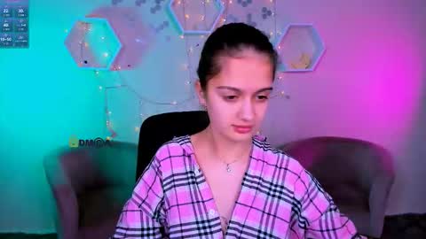 Snapshot of talia_seduce chatting on November 2025 09:43:01 AM talia_seduce online show from November 2025 09:43:01 AM