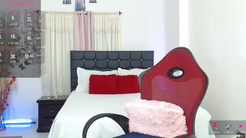 taliana  modelo independiente online show from December 2025 01:10:01 AM