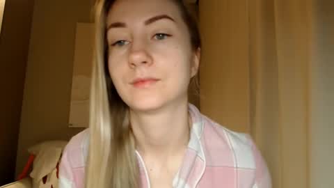 Snapshot of taliiyafiredream chatting on February 2025 06:25:02 AM Kira online show from February 2025 06:25:02 AM