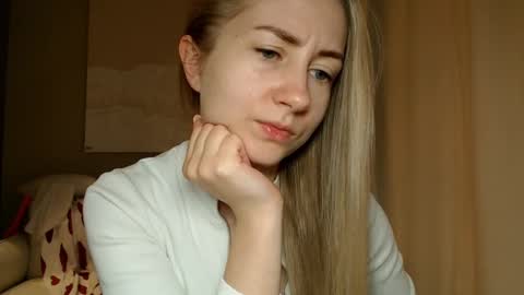 Snapshot of taliiyafiredream chatting on February 2025 09:28:01 AM Kira online show from February 2025 09:28:01 AM