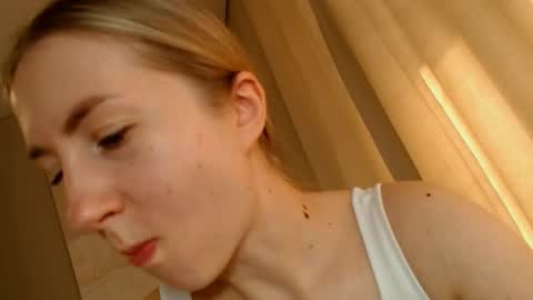 Snapshot of taliiyafiredream chatting on March 2025 11:36:02 AM Kira online show from March 2025 11:36:02 AM