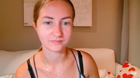 Snapshot of taliiyafiredream chatting on October 2025 05:28:01 AM Kira online show from October 2025 05:28:01 AM