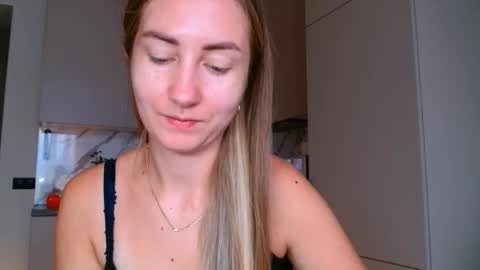  Kira  online show from October 2025 07:43:02 AM