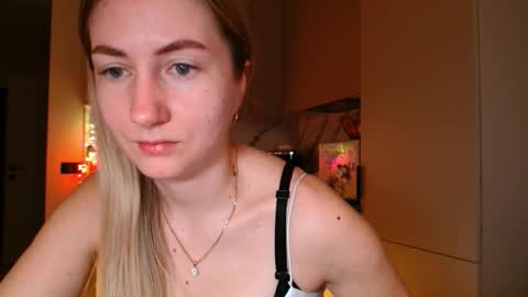 Snapshot of taliiyafiredream chatting on February 2026 06:10:02 AM Kira online show from February 2026 06:10:02 AM