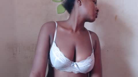 Snapshot of tall_choco chatting on June 2026 10:52:02 AM tall_choco online show from June 2026 10:52:02 AM