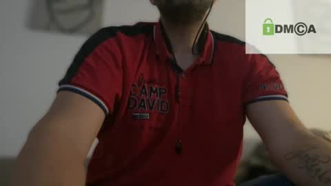 Snapshot of tallboy77eu chatting on December 2024 01:18:01 AM Aligator online show from December 2024 01:18:01 AM