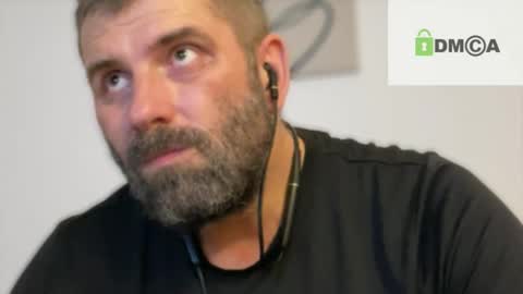 Snapshot of tallboy77eu chatting on December 2024 02:33:02 AM Aligator online show from December 2024 02:33:02 AM